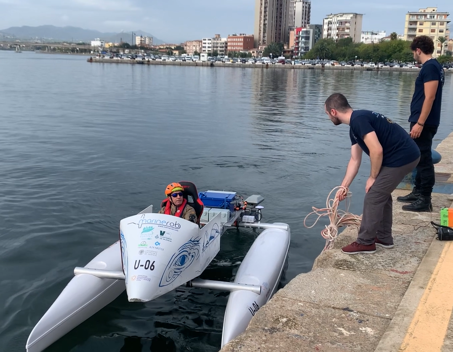 barco con chicos el tierra